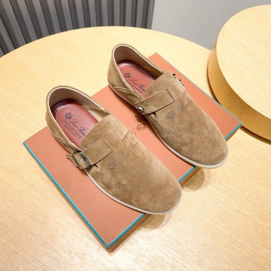 Factory price 420💰[loro piana] 2025 new moccasins, popular casual sneakers for street men. The shoes are made of first-layer suede leather uppers with rubber soles. They are classic. The complex craftsmanship and meticulous structure make the shoes light and soft, allowing you to walk comfortably and freely. Perfect for summer wear. Yardage: 38-45.